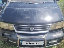 Nissan Largo, 1997