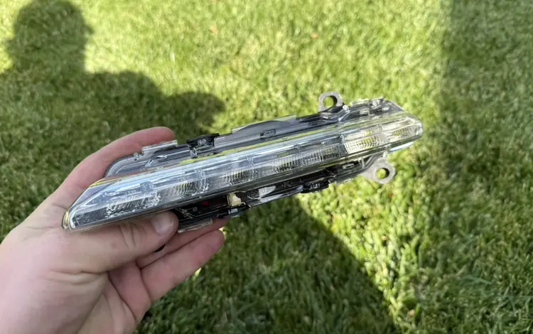 Противо туманные фары на мерседесе за 100 000 тг. в Талдыкорган