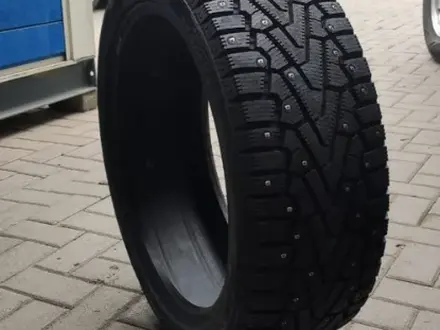 225-45-19 Pirelli Winter Ice Zero за 123 000 тг. в Алматы