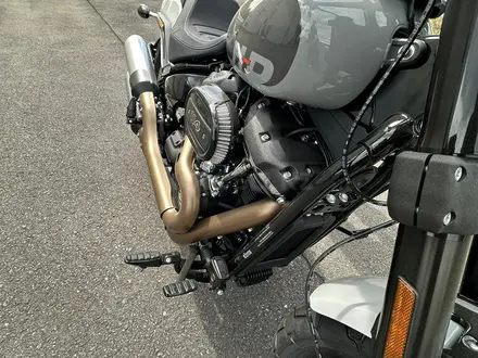 Harley-Davidson  Fat Bob 2024 года за 16 000 000 тг. в Алматы – фото 12