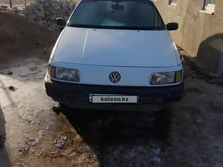 Volkswagen Passat, 1993