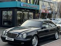 Mercedes-Benz E 320 2001 годаfor4 200 000 тг. в Шымкент