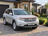 Toyota Highlander 2012 годаүшін12 700 000 тг. в Семей
