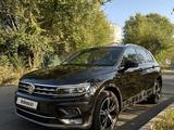 Volkswagen Tiguan 2017 годаfor11 100 000 тг. в Алматы