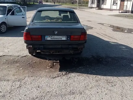 BMW 525 1989 года за 800 000 тг. в Талдыкорган – фото 2