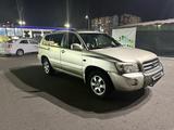 Toyota Highlander 2001 года за 6 300 000 тг. в Алматы – фото 3