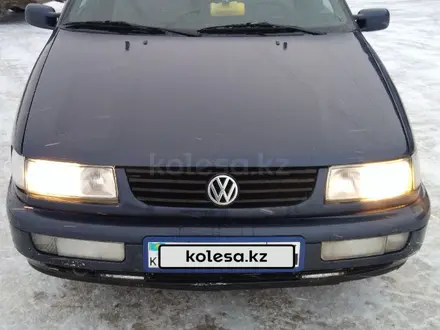 Volkswagen Passat 1996 года за 2 250 000 тг. в Актобе – фото 2