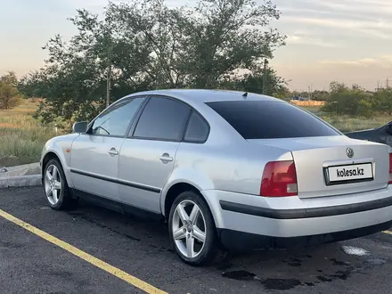 Volkswagen Passat 1997 года за 2 300 000 тг. в Караганда – фото 4