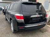 Toyota Highlander 2013г автомат 3, 5 по запчастям в Атырау – фото 2