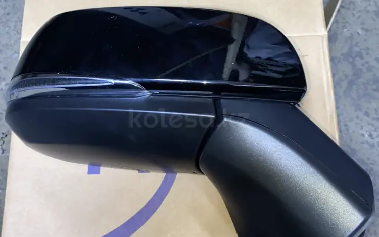 Боковое зеркало на Toyota RAV4 за 25 000 тг. в Алматы