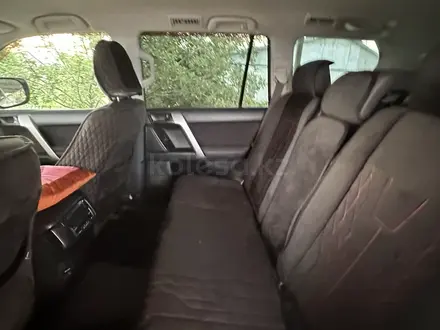 Toyota Land Cruiser Prado 2016 года за 18 000 000 тг. в Актобе – фото 11