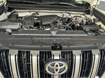 Toyota Land Cruiser Prado 2016 года за 18 000 000 тг. в Актобе – фото 19