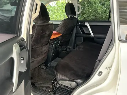 Toyota Land Cruiser Prado 2016 года за 18 000 000 тг. в Актобе – фото 8
