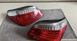 Bmw e60 5 задние фонари плафоны за 32 000 тг. в Алматы