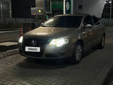 Volkswagen Passat 2006 года за 3 450 000 тг. в Астана – фото 10