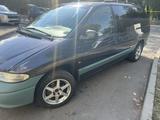 Dodge Caravan 1996 годаүшін2 700 000 тг. в Алматы – фото 2