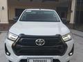 Toyota Hilux 2023 года за 25 500 000 тг. в Шымкент – фото 2