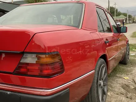 Mercedes-Benz E 230 1991 года за 1 800 000 тг. в Алматы – фото 9