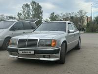Mercedes-Benz E 320 1993 года за 2 500 000 тг. в Караганда
