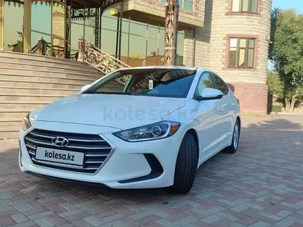 Hyundai Elantra 2018 года за 8 350 000 тг. в Алматы – фото 3