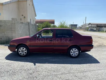 Volkswagen Vento 1993 года за 1 100 000 тг. в Тараз – фото 6