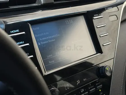 Toyota Camry 2018 года за 8 300 000 тг. в Актау – фото 17