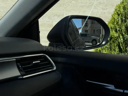 Toyota Camry 2018 года за 8 300 000 тг. в Актау – фото 21