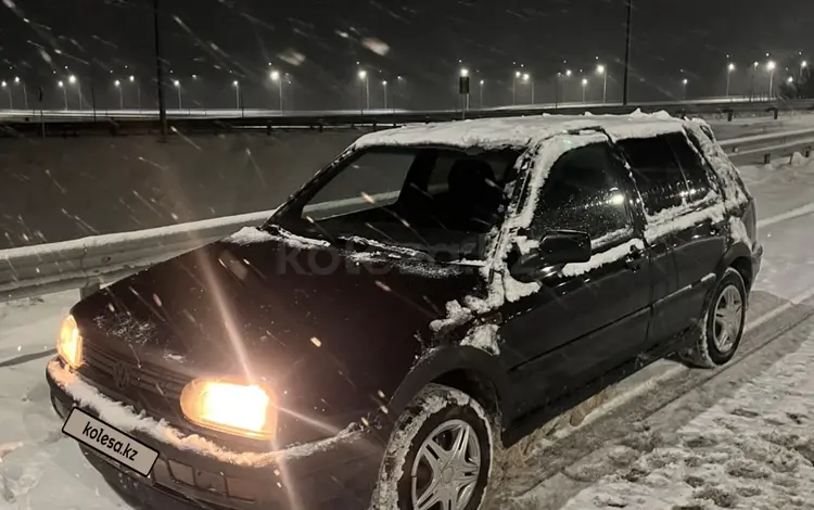 Volkswagen Golf 1993 года за 1 150 000 тг. в Алматы