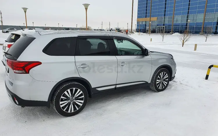 Mitsubishi Outlander 2019 годаүшін11 500 000 тг. в Астана