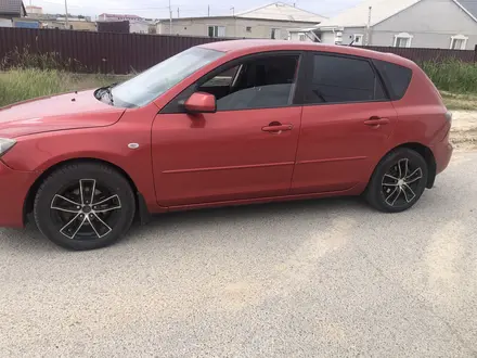 Mazda 3 2006 годаүшін2 200 000 тг. в Атырау