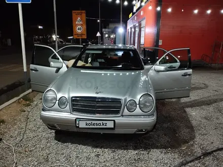 Mercedes-Benz E 280 1997 года за 4 300 000 тг. в Шымкент – фото 7