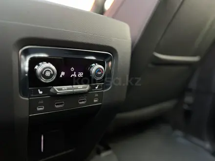 GMC Yukon 2024 года за 65 000 000 тг. в Астана – фото 31