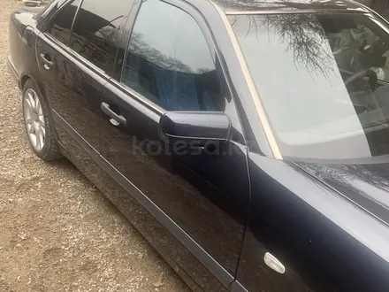 Mercedes-Benz E 240 1998 года за 3 500 000 тг. в Алматы – фото 8