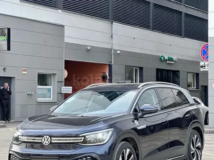 Volkswagen ID.6 2024 года за 14 500 000 тг. в Алматы – фото 3