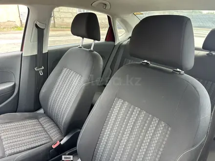 Volkswagen Polo 2015 года за 4 850 000 тг. в Актобе – фото 11