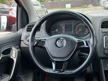 Volkswagen Polo 2015 года за 4 850 000 тг. в Актобе – фото 10
