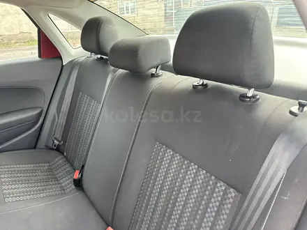 Volkswagen Polo 2015 года за 4 850 000 тг. в Актобе – фото 12