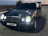 Mercedes-Benz E 320 1998 года за 2 800 000 тг. в Жанаозен