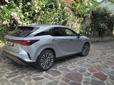 Lexus RX 350 2023 годаүшін31 900 000 тг. в Алматы – фото 4