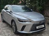 Lexus RX 350 2023 годаүшін31 900 000 тг. в Алматы – фото 2