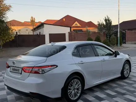 Toyota Camry 2019 года за 12 200 000 тг. в Кызылорда – фото 12