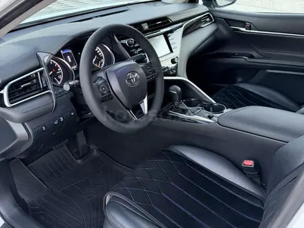Toyota Camry 2019 года за 12 200 000 тг. в Кызылорда – фото 19