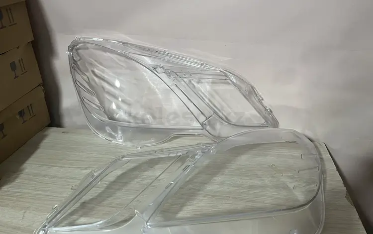 Стекло фара — Mercedes Benz W212 2013-2017 до рестайлинг за 25 000 тг. в Алматы