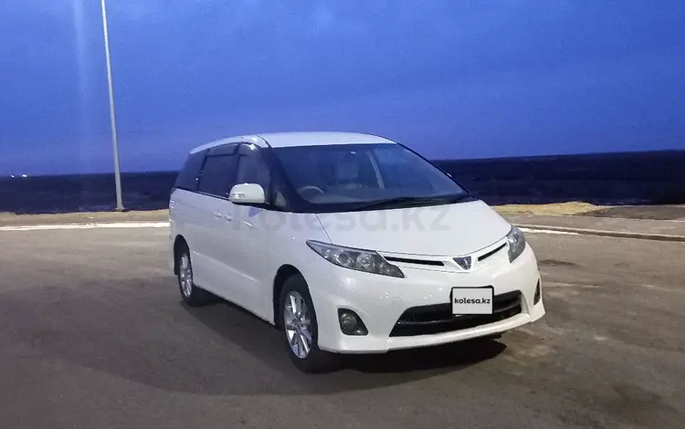 Toyota Estima 2010 года за 5 800 000 тг. в Атырау