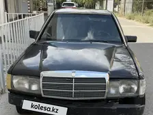 Mercedes-Benz 190, 1992