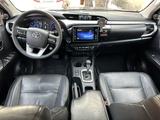 Toyota Hilux 2016 года за 17 500 000 тг. в Алматы – фото 2