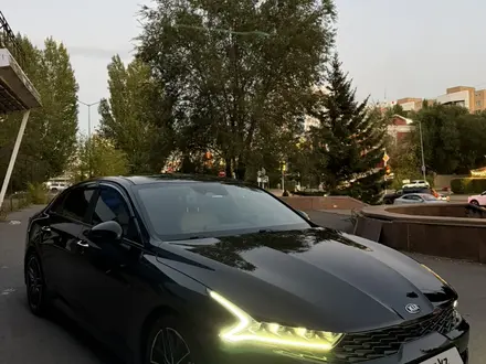 Kia K5 2021 года за 10 600 000 тг. в Астана