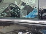 Cadillac Escalade Молдинг дверь за 15 000 тг. в Алматы