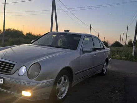 Mercedes-Benz E 280 2000 года за 4 500 000 тг. в Петропавловск – фото 11