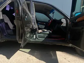 Audi 100